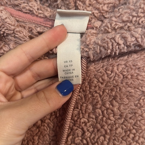 H&M Pink Sherpa Hoodie size XS - Picture 4 of 4
